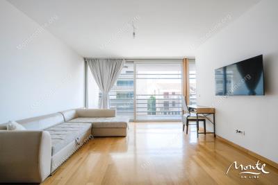 prostornaya-2-spalnaya-kvartira-v-dome-okov-budva_03