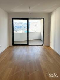 kvartira-s-1-spalnej-v-sovremennom-zhilom-komplekse-u-morya-bechichi_02