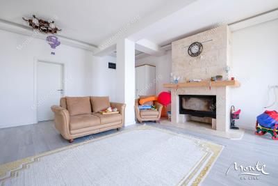 novyj-dom-u-morya-s-sadom-i-vidom-na-zaliv-v-baoshichi-herczeg-novi_04