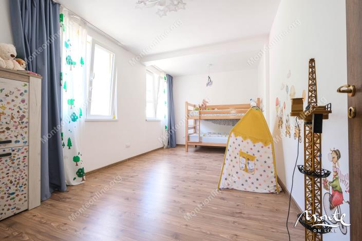 Image No.23-3 Bed House for sale