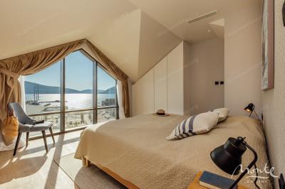 novyj-penthaus-v-porto-montenegro-s-potryasayushhim-vidom-na-boka-kotorskij-zaliv_15