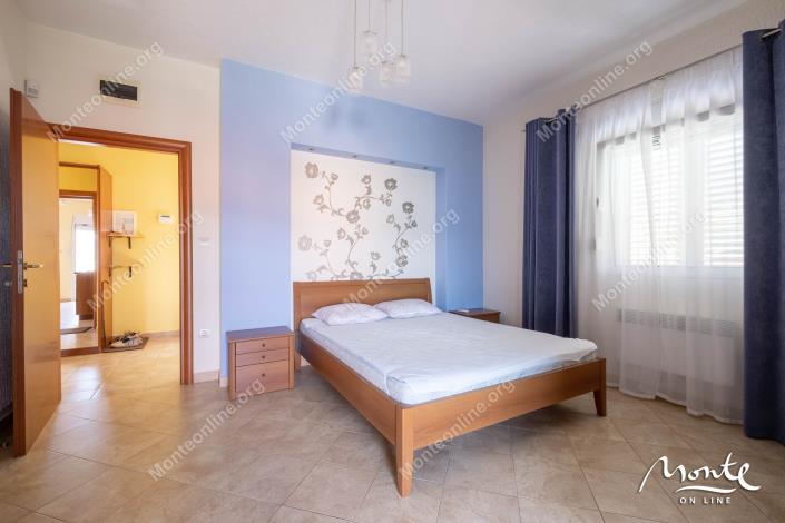 Image No.7-3 Bed House for sale