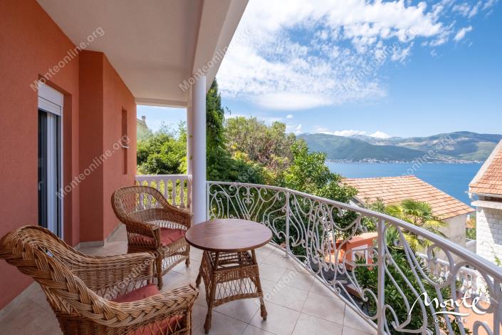 Image No.16-3 Bed House for sale