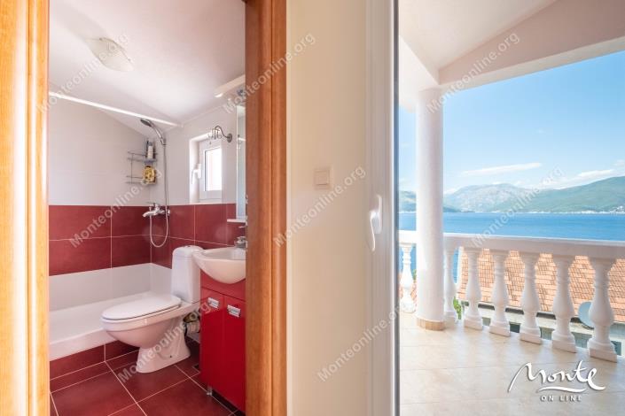 Image No.21-3 Bed House for sale