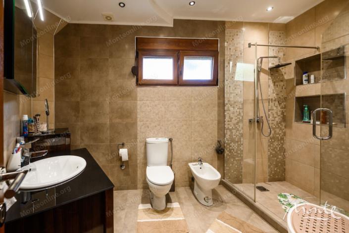 Image No.32-3 Bed House for sale