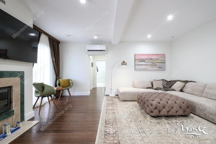 Image No.8-3 Bed Flat for sale