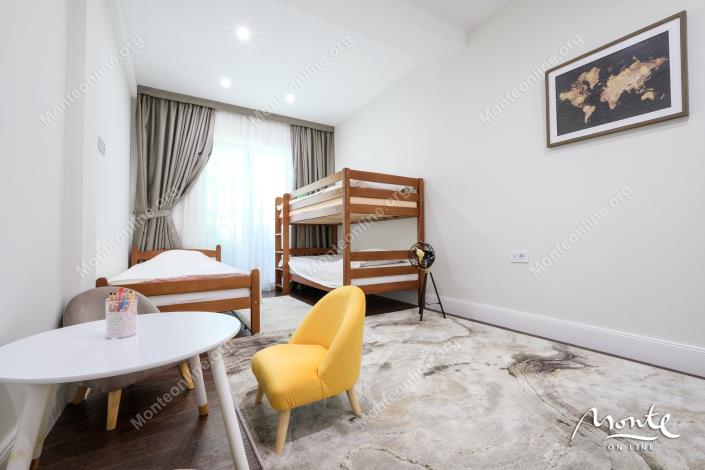 Image No.22-3 Bed Flat for sale