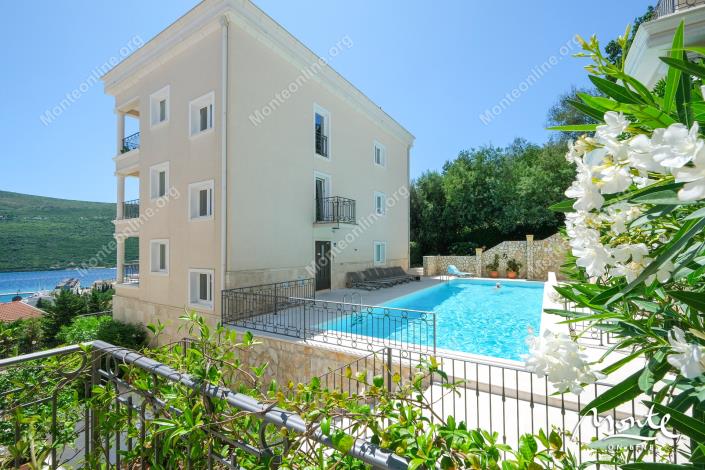 Image No.31-3 Bed Flat for sale