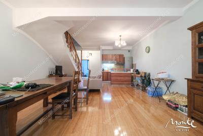 uyutnyj-tryohkomnatnyj-dupleks-s-vidom-na-more-risan_11