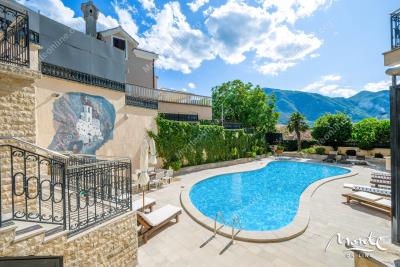 prostornaya-kvartira-s-2-spalnyami-v-dobrote-pochti-pervaya-liniya-u-morya_01