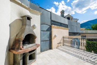 prostornaya-kvartira-s-2-spalnyami-v-dobrote-pochti-pervaya-liniya-u-morya_04