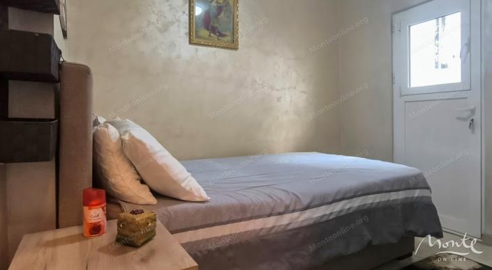 Image No.10-2 Bed Flat for sale