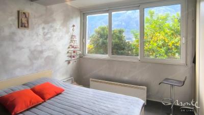 kvartira-s-2-spalnyami-na-pervoj-linii-v-dobrote_09