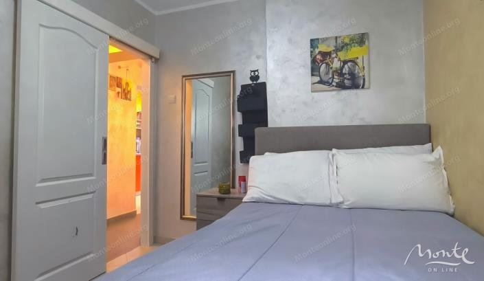 Image No.12-2 Bed Flat for sale