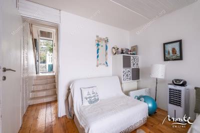 uyutnaya-kvartira-s-2-spalnyami-s-vidom-na-more-v-krashichi-tivat_05