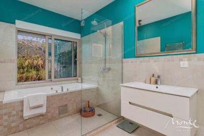 uyutnaya-villa-s-bassejnom-i-prostornoj-terrasoj-v-kavache-tivat_14