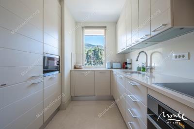 elitnyj-dvuhurovnevyj-apartament-v-serdcze-porto-montenegro-tivat_09