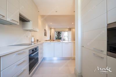 elitnyj-dvuhurovnevyj-apartament-v-serdcze-porto-montenegro-tivat_10