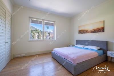 elitnyj-dvuhurovnevyj-apartament-v-serdcze-porto-montenegro-tivat_11