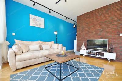 elegantnaya-rezidencziya-s-panoramnym-vidom-na-more-v-dobrote_03