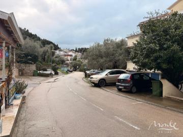 kvartira-s-1-spalnej-v-sveti-stefane-s-vidom-na-more_10