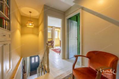 otrestavrirovannyj-kamennyj-dom-s-vidom-na-more-v-dzhurichi-kotorskij-zaliv_14