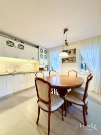 prostornaya-kvartira-s-3-spalnyami-v-peshej-dostupnosti-ot-naberezhnoj-v-petrovacz_04