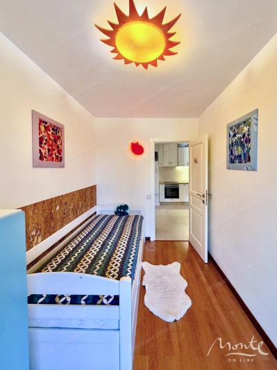 Image No.9-3 Bed Flat for sale