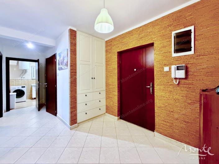 Image No.13-3 Bed Flat for sale