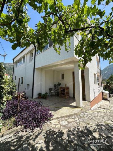 Image No.2-Maison de 5 chambres à vendre à Bar