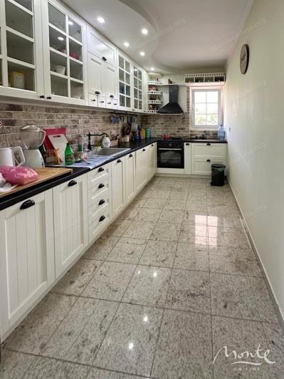 Image No.5-Maison de 5 chambres à vendre à Bar