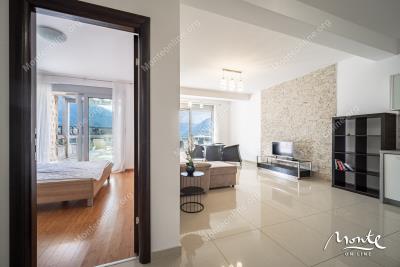 kvartira-s-1-spalnej-v-dobrote-s-vidom-na-more-i-prostornoj-terrasoj_14