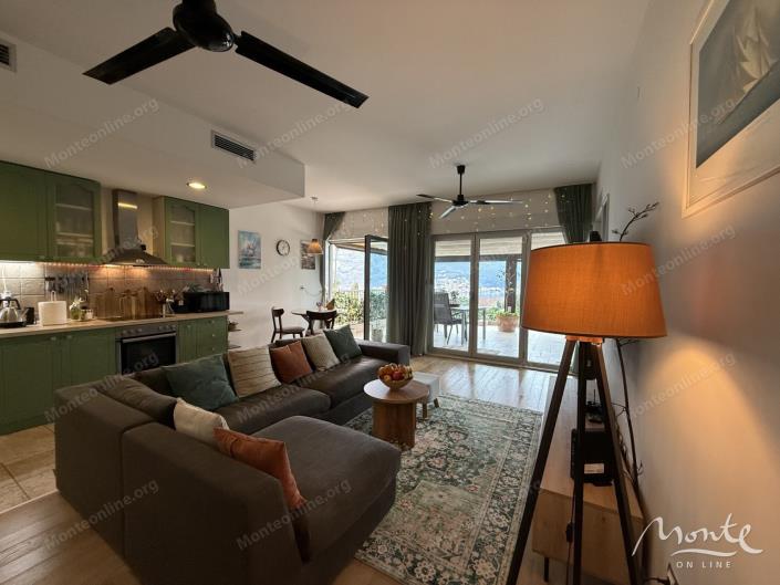 Image No.4-2 Bed Flat for sale