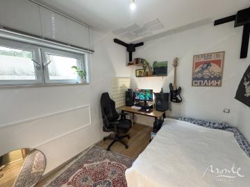 uyutnaya-kvartira-s-2-spalnyami-s-vidom-na-zaliv-v-dobrote_10