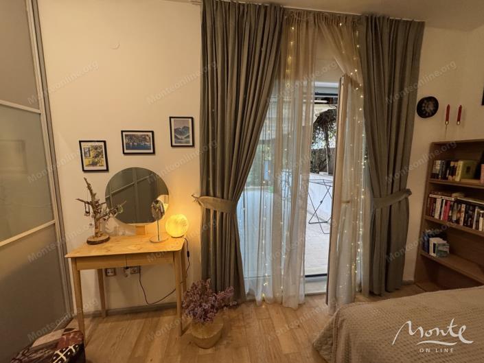 Image No.9-2 Bed Flat for sale