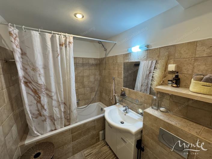 Image No.14-2 Bed Flat for sale