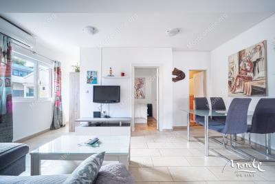 svetlaya-kvartira-s-2-spalnyami-terrasoj-i-parkingom-v-tivate-donya-lastva_10