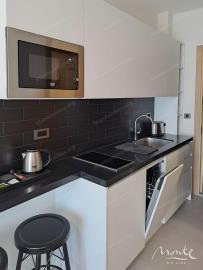 studiya-v-apart-otele-royal-blue-resort-residence-v-kavache-tivat_03