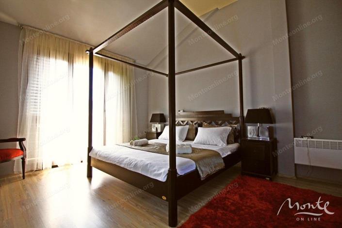 Image No.8-3 Bed House for sale