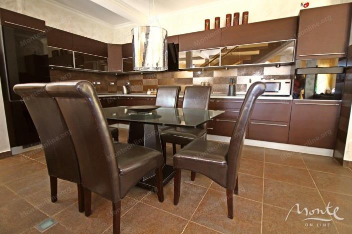 Image No.12-3 Bed House for sale