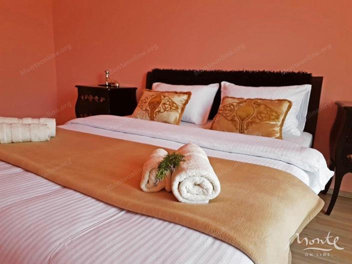 Image No.13-3 Bed House for sale