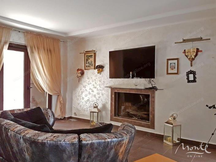 Image No.15-3 Bed House for sale