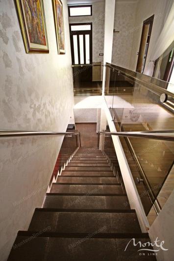 Image No.19-3 Bed House for sale