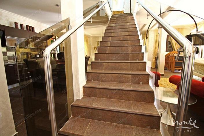 Image No.20-3 Bed House for sale