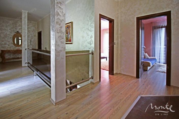 Image No.21-3 Bed House for sale