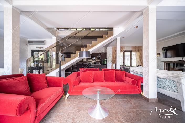 Image No.9-3 Bed House for sale