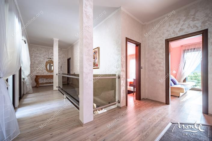 Image No.24-3 Bed House for sale