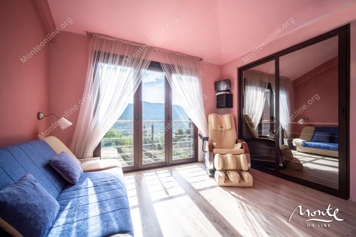 Image No.26-3 Bed House for sale