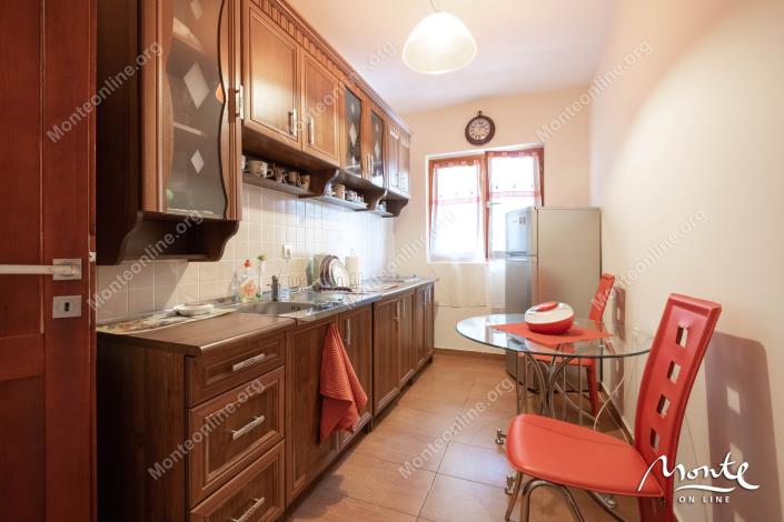 Image No.21-3 Bed House for sale