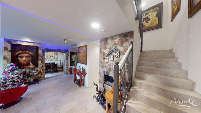 Image No.18-2 Bed Townhouse for sale